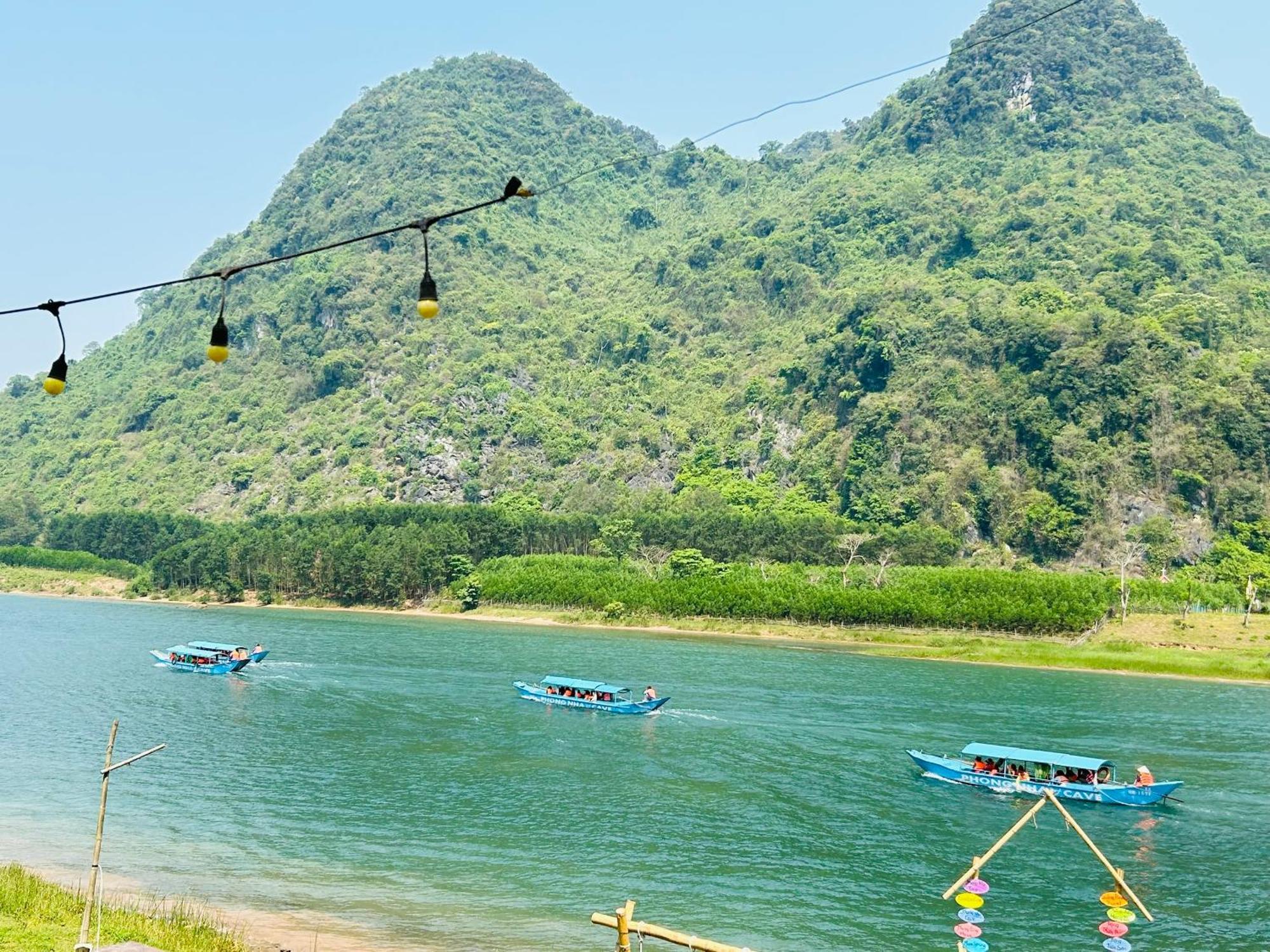 Son River House 퐁냐 외부 사진